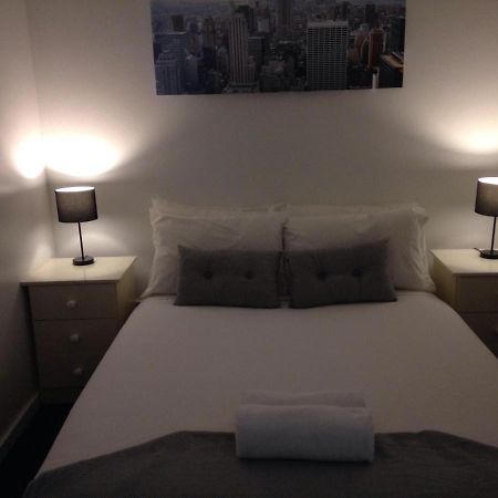 Abel Tasman Airport Motor Inn Лонсестон Экстерьер фото